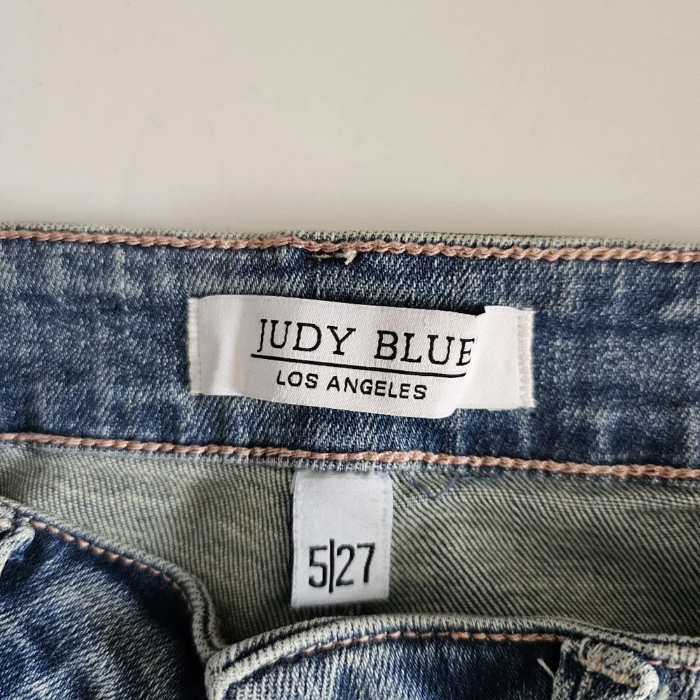 Judy Blue Straight Leg Jeans Size 5/27 Lightly Distressed Medium Wash Stretch - Picture 6 of 9